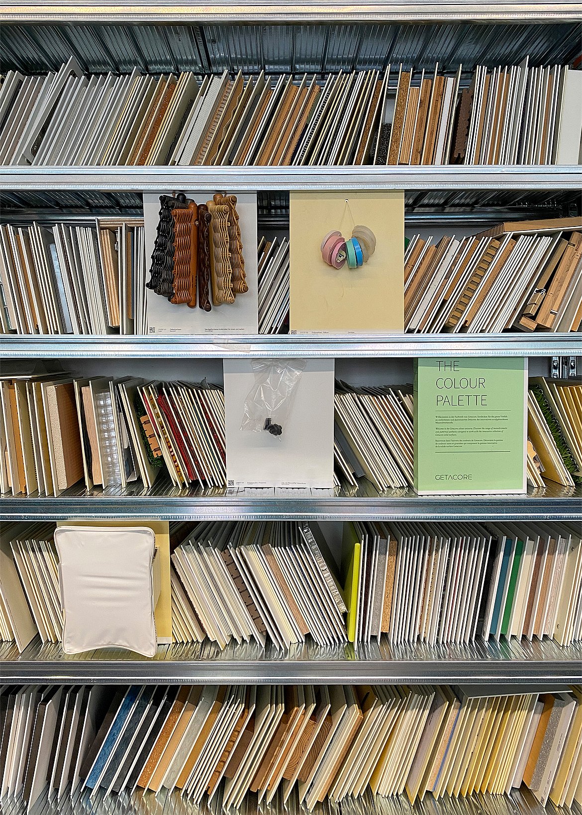 Image from the material database