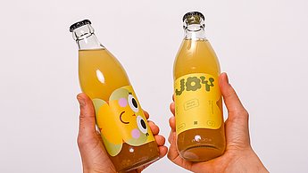 Abschlussarbeit Sophia Holstein: Designing Joy - ein visuelles Spiel mit der Freude – Flaschen-Etiketten