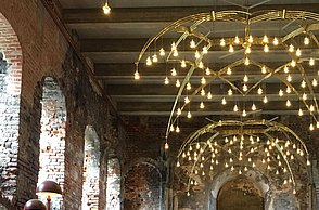 Foto eines geschmückten Flurs 