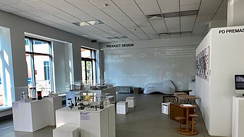 Ausstellung in einem Gebäude