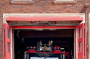 Geparktes Feuerwehrauto 