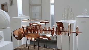 Eine Kupfer Skulptur