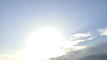 Sonnenaufgang über einem See