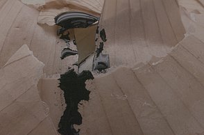 Svenja Rathfelder–Ich gegen mich. Eine visuelle Annäherung an das Tabuthema Autoaggression. Visual Tinte.