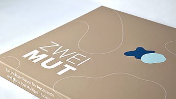 Tatjana Hoffmann–Nervensache. Eine Krankheit namens Multiple Sklerose. Nahaufnahme Box.