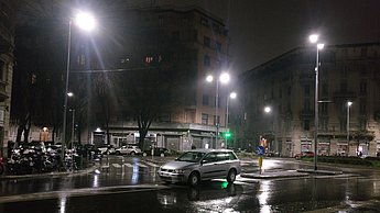 Foto eines verregneten Parkplatzes 