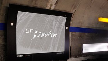 Svenja Rathfelder–Ich gegen mich. Eine visuelle Annäherung an das Tabuthema Autoaggression. Mockup Film in U-Bahn Haltestelle.