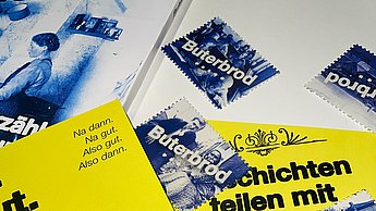 Abschlussarbeit Anastasia Poluljaschny: Vergessene Geschichte sichtbar machen – Spätaussiedler:innen durch Design erzählen – Material