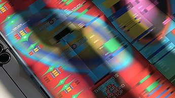 Verschiedene Verpackungsrollen liegen nebeneinander 