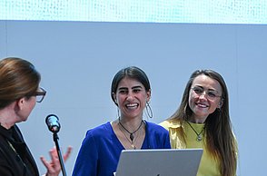 Design PF Colour Summit