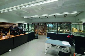 Abgebildet ist das entworfenen Regalsystem für die Material-Sammlung als Rendering im Design-Lab