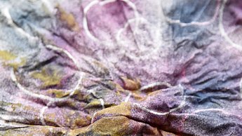 Buntes Muster auf Tuch