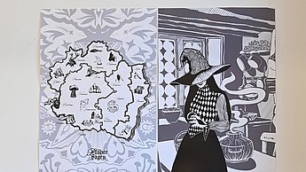 Foto einer Person vor einer Wand mit einem Gemälde