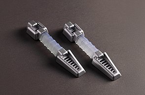 Dargestellt werden die entworfenen flexiblen Schläuche mit strategisch positionierten Düsen