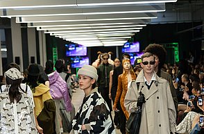 Die Entwürfe der Pforzheimer Mode-Graduierten auf der Neo.Fashion. 2026 (Foto: Richie Photography)
