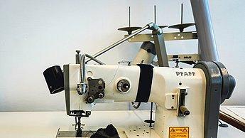 Picture of a sewing machine