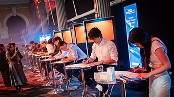Live-Sketching-Session: Eine Stunde hatten die Studierenden Zeit, um ein Hyundai-Elektrofahrzeug zu entwerfen.