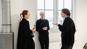 Corinna Kolter, Julia Fiedler und Tobias Tengler bei der Preisverleihung.