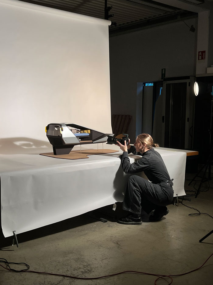 Katharina Rott photographs her model "The CAB:in of Amsterdam", a water cab