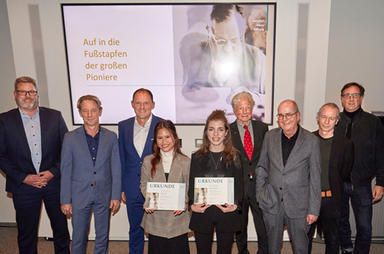 Image of young female designers who were awarded the Heinrich Blanc Foundation's sponsorship prize, photo by BLANCO